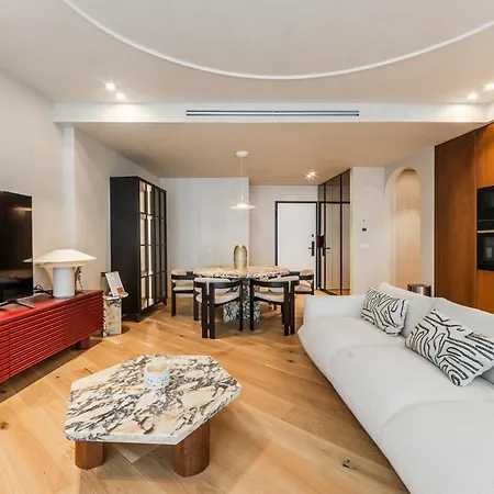 Lakeside Luxe By Pikhost Apartman Tirana