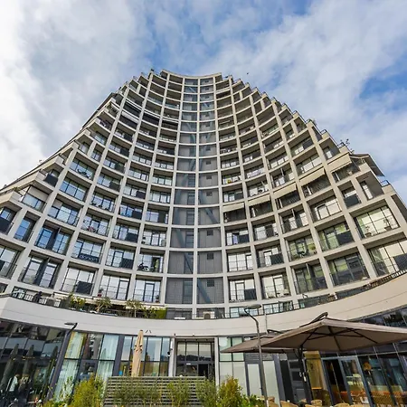 Lakeside Luxe By Pikhost Apartment Tirana