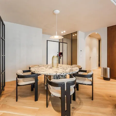 アパート Lakeside Luxe By Pikhost *