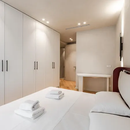 Lakeside Luxe By Pikhost Apartment Tirana