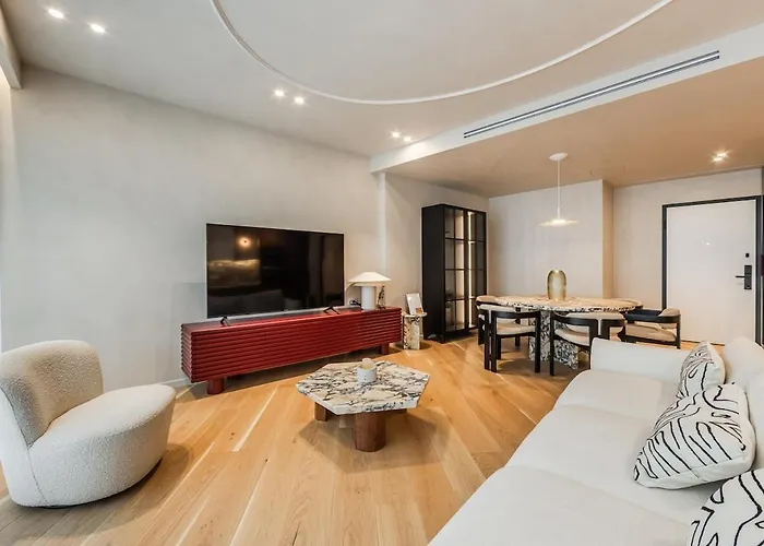 Apartamento Lakeside Luxe By Pikhost