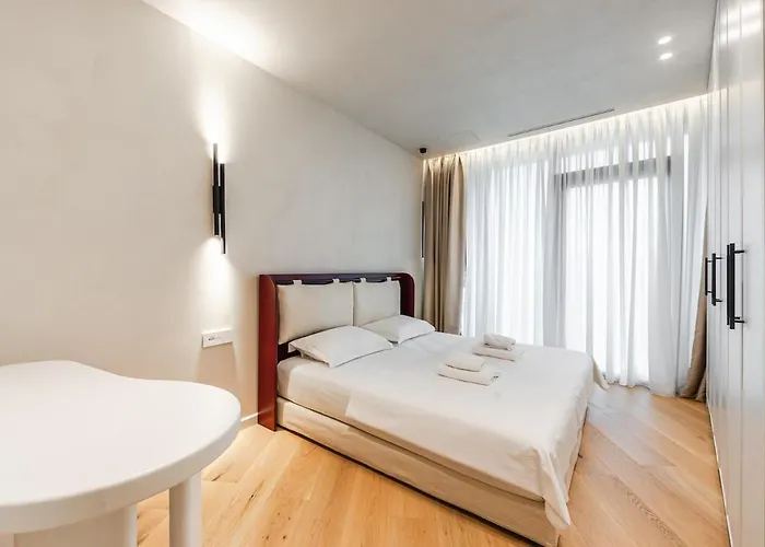 Lakeside Luxe By Pikhost Apartamento Tirana