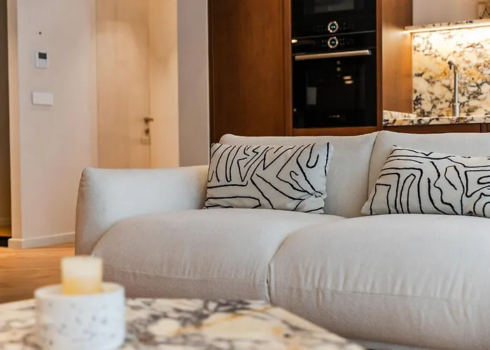 Lakeside Luxe By Pikhost * ティラナ